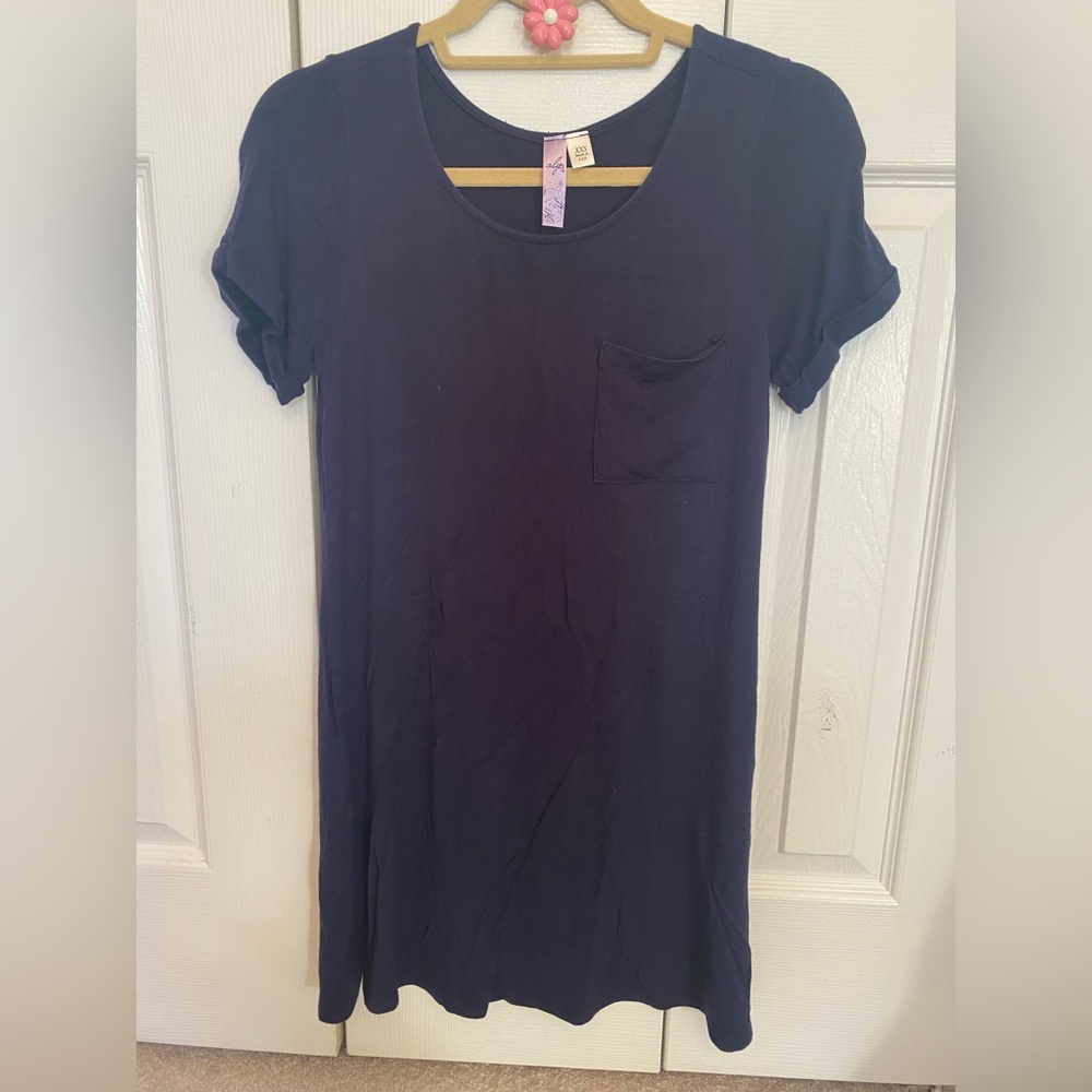 Francesca’s t-shirt dress